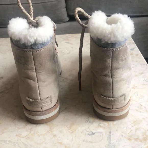 Sorel Sneakchic Alpine Shearling and Leather Laceup Boots Size 8 - Picture 13 of 16